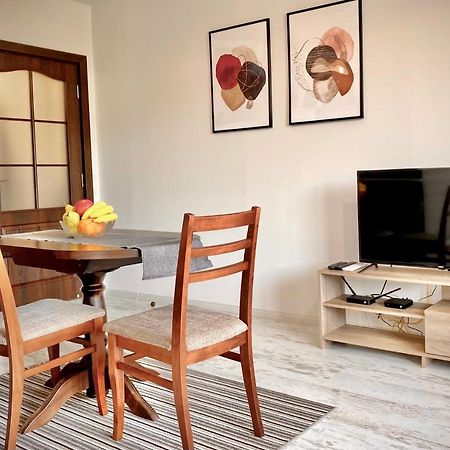 Cozy & Modern 1Br Apart For 4 Guests Next To Medical University & Free Parking Stara Zagora Exterior foto