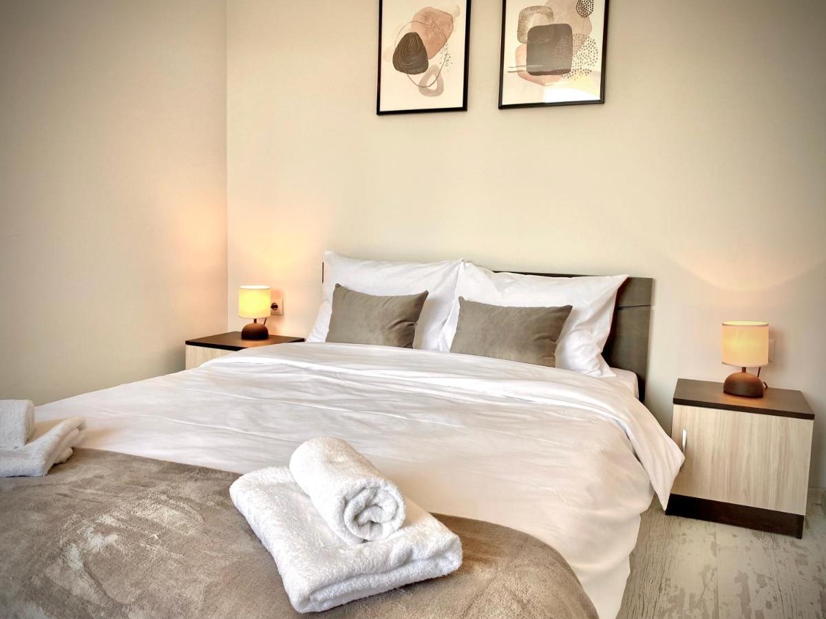 Cozy & Modern 1Br Apart For 4 Guests Next To Medical University & Free Parking Stara Zagora Exterior foto
